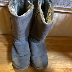Women’s ugg boots size 9W